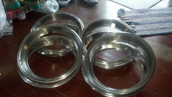 ฝาครอบล้อ Mitsu ครบชุด 2,000