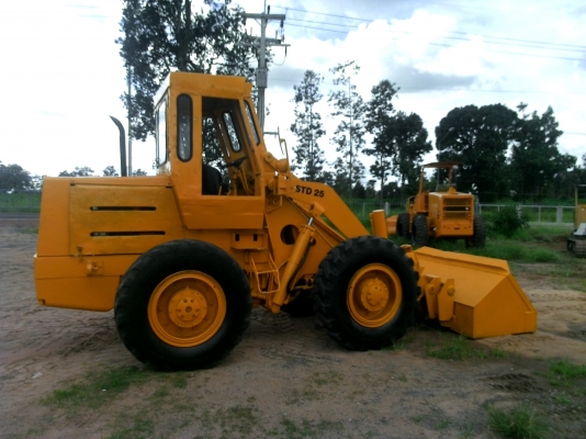 ขายรถตักTCM รุ่น STD 25