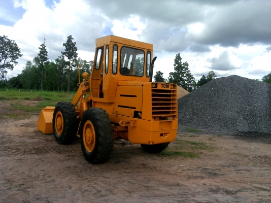 ขายรถตักTCM รุ่น STD 25