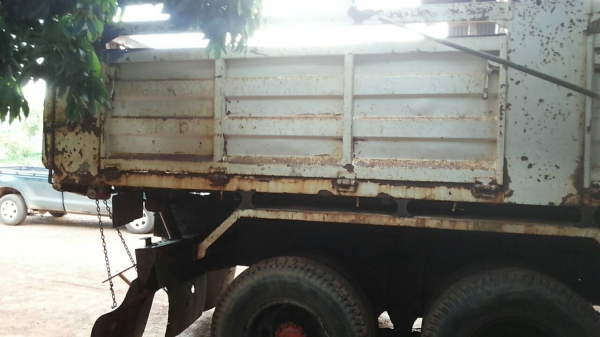 ***ขายแล้วครับขอบคุณ Truck2hand ***ขออนุญาตลงขายใหม่ หลุดมัดจำ ครับ ขาย 10ล้อ2เพลาดั๊มสภาพดีเครื่องใหญ่ ISUZU ROCKY F 210 วางเครื่อง deca270(ลงเล่ม)เครื่องแห้งดี แรงดีไม่จุกจิก เกียร์ดี ช่วงล่างแน่นคัสซีสวยเดิม ไม่ผุไม่ดาม กระบะดั๊มเหล็ก สามมิตรสภาพดี ข้า