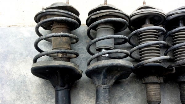 โช๊คแต่ง Mitsubishi Cedia แถมคู่หน้า EVO 7