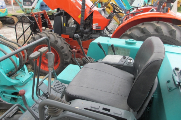 KOMATSU PC45-1  เก่านอก เอวแน่น ปั็มแรง สภาพพร้อมใช้ สุดๆเอาไปแบ่งกันใช้ได้เลยครับ   น้องร็อค จัดหั้ย สนใจโทร สอบถามได้ 081-8535656