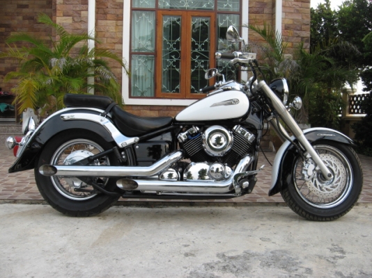 เสร็จแล้วครับ รถลูกค้าสั่งประกอบ yamaha dragstar400 ปี 2000