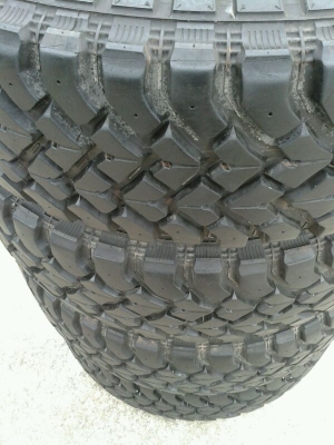 ขายยาง Mud Honkook Dynapro MT 265/75R16 ดอกเต็มๆ สวยๆ ขายยาง Mud Honkook Dynapro MT 265/75R16 ดอกเต็มๆ สวยๆ