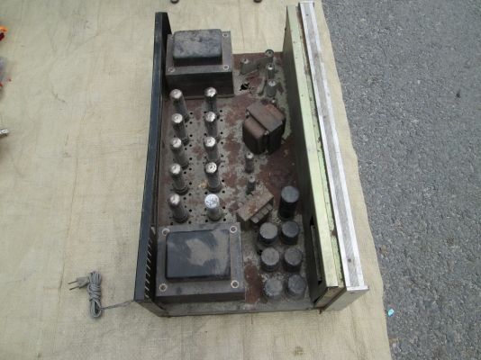 เครื่องหลอด เก็บมาหลังบ้านลูกค้า ตามรูปเลยครับ  ราคานิดเดียว