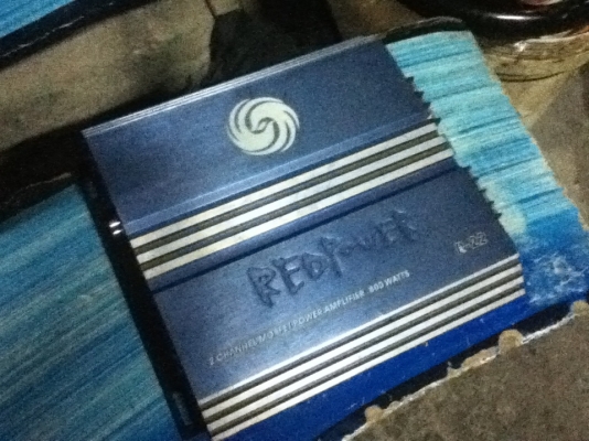 ขายซัฟ LA mobile+แอมป์ขับกลางแหลม ขายยกชุด 2000 ขายซัฟ LA mobile+แอมป์ขับกลางแหลม ขายยกชุด 2000