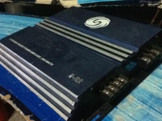 ขายซัฟ LA mobile+แอมป์ขับกลางแหลม ขายยกชุด 2000 ขายซัฟ LA mobile+แอมป์ขับกลางแหลม ขายยกชุด 2000