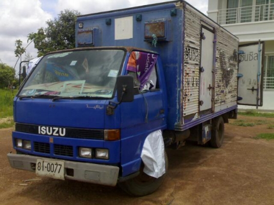 ขาย ISUZU NKR 110 แรงม้า รถห้างแท้ครับ เกียร์ยาว