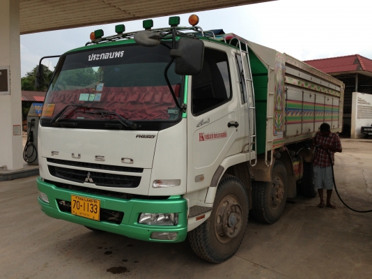 ขาย รถ 12 ล้อ ดั้ม สภาพสวย พร้อมใช้งาน ติดต่อ 081-4283210