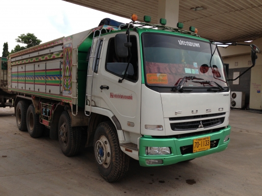 ขาย รถ 12 ล้อ ดั้ม สภาพสวย พร้อมใช้งาน ติดต่อ 081-4283210