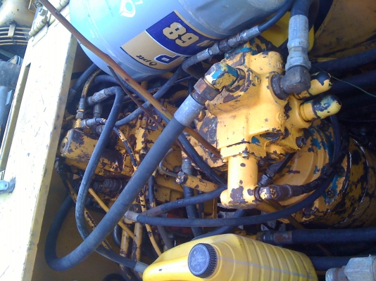 ขายด่วน KOBELCO SK045 สภาพสวยๆพร้อมใช้งานครับ ขายด่วน KOBELCO SK045 สภาพสวยๆพร้อมใช้งานครับ