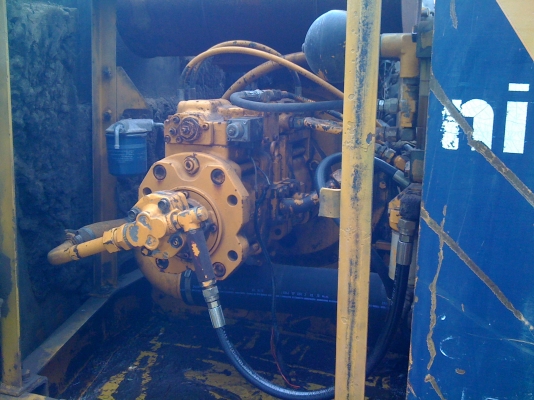 ขายด่วน KOBELCO SK045 สภาพสวยๆพร้อมใช้งานครับ ขายด่วน KOBELCO SK045 สภาพสวยๆพร้อมใช้งานครับ