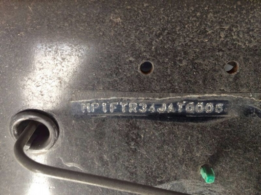 รถอีซูซุ 6 ล้อดั้ม 200 แรงม้า ปี 51  ( รถวิ่ง 2xx,xxx กม. )  สนใจติดต่อ 081 - 6079515