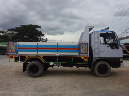 ** ขาย HINO FC4J  6 ล้อ ดั้มเตี้ย ข้างปรีเนียม (รถห้าง)**