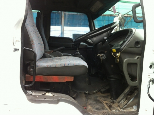 หัวลากอีซูซุ 320 HP