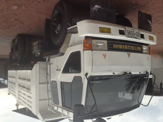 รถบรรทุกสิบล้อ ดัมพ์ Mitsubishi ไอ้หลง FUSO (FN527MA) เครื่อง 190 แรงม้า (6D16) 2 เพลา. 10 Speed ซัซซี่สวย ยางดี 870,000