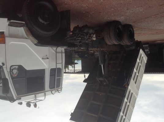 รถบรรทุกสิบล้อ ดัมพ์ Mitsubishi ไอ้หลง FUSO (FN527MA) เครื่อง 190 แรงม้า (6D16) 2 เพลา. 10 Speed ซัซซี่สวย ยางดี 870,000