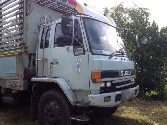 รถอิซูซุ 10 ล้อ รั่ว  FVZ 195 แรงม้า  สนใจติดต่อ 081 - 6079515