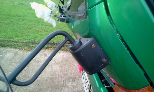 ขายหกล้อดั้ม 195 แรง ประกอบนอกทั้งคัน รถสวยสมบูรณ์สุดๆ ครับขายราคา825000 บาทครับ จัดแนนได้500000บาทครับลดราคาแล้วใครสนใจคุยกันครับ จะขายแล้ว