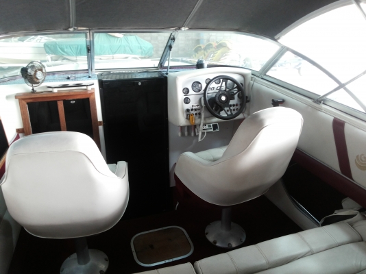 ขายเรือสปีดโบท นำเข้าจากอเมริกา (22ฟุต) มีเคบิน