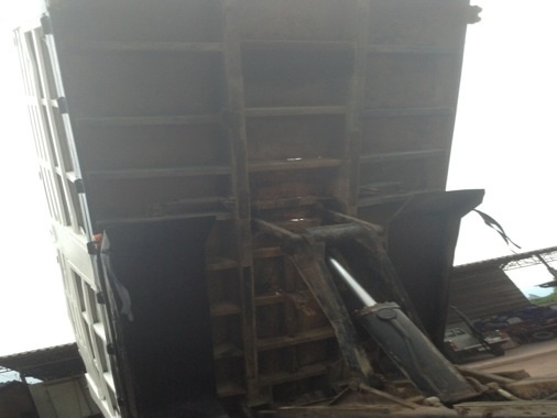 รถบรรทุกสิบล้อ ดัมพ์ Mitsubishi ไอ้หลง FUSO (FN527MA) เครื่อง 190 แรงม้า (6D16) 2 เพลา. 10 Speed ซัซซี่สวย ยางดี 870,000 รถบรรทุกสิบล้อ ดัมพ์ Mitsubishi ไอ้หลง FUSO (FN527MA) เครื่อง 190 แรงม้า (6D16) 2 เพลา. 10 Speed ซัซซี่สวย ยางดี 870,000