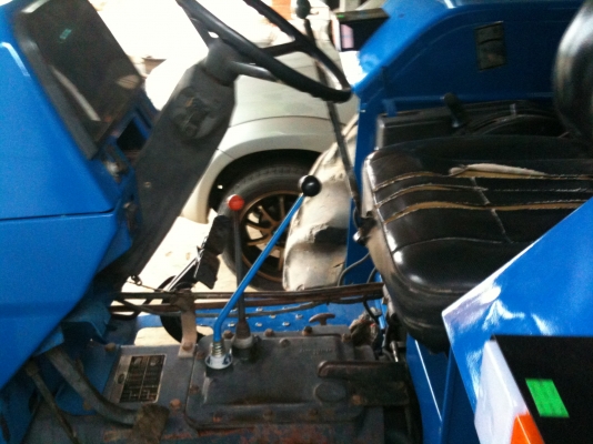 ขายรถไถ FORD 6640 New Holland 4x4WD ปี96 พร้อมใบอินวอยไปจดทะเบียน