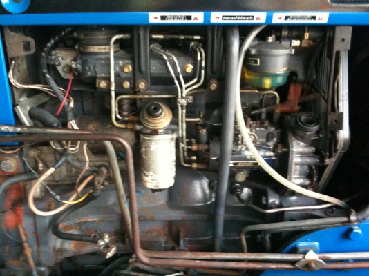 ขายรถไถ FORD 6640 New Holland 4x4WD ปี96 พร้อมใบอินวอยไปจดทะเบียน