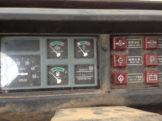 ขายรถตักล้อยาง TCM 830-2