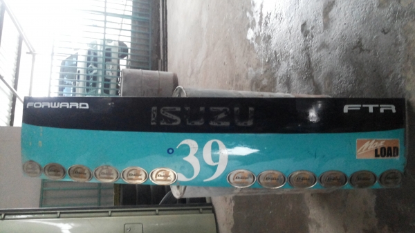 แผงหน้าอีซุซุเดสก้าแท้ห้าง