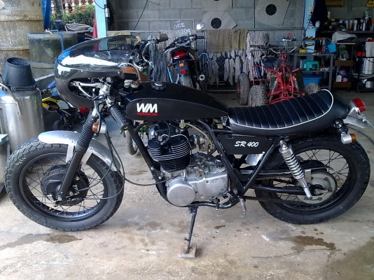ขาย/แลก sr 400 wm  สภาพแต่ง ขับ หล่อๆ เรยคับ