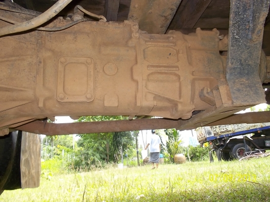 ขาย4ล้อกลาง นิสสัน เครื่อง 96 แรงม้า  มีสโลว์พร้อมลุย  เฟืองท้ายใหญ่