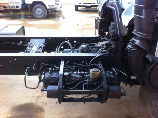 ISUZU FRR เครื่อง 175 หัวลากคัสซี ทำสีหัวแล้ว เครื่องดี คัสซีสวย ราคาต่อรองได้ ISUZU FRR เครื่อง 175 หัวลากคัสซี ทำสีหัวแล้ว เครื่องดี คัสซีสวย ราคาต่อรองได้