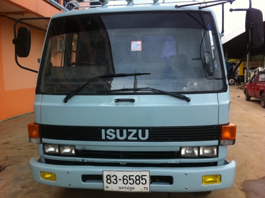 ISUZU FRR เครื่อง 175 หัวลากคัสซี ทำสีหัวแล้ว เครื่องดี คัสซีสวย ราคาต่อรองได้ ISUZU FRR เครื่อง 175 หัวลากคัสซี ทำสีหัวแล้ว เครื่องดี คัสซีสวย ราคาต่อรองได้