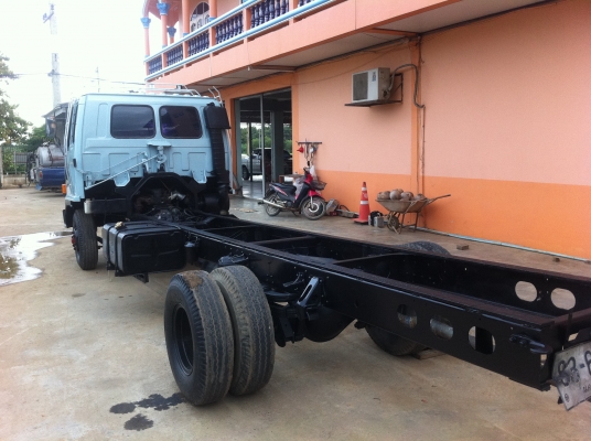 ISUZU FRR เครื่อง 175 หัวลากคัสซี ทำสีหัวแล้ว เครื่องดี คัสซีสวย ราคาต่อรองได้ ISUZU FRR เครื่อง 175 หัวลากคัสซี ทำสีหัวแล้ว เครื่องดี คัสซีสวย ราคาต่อรองได้