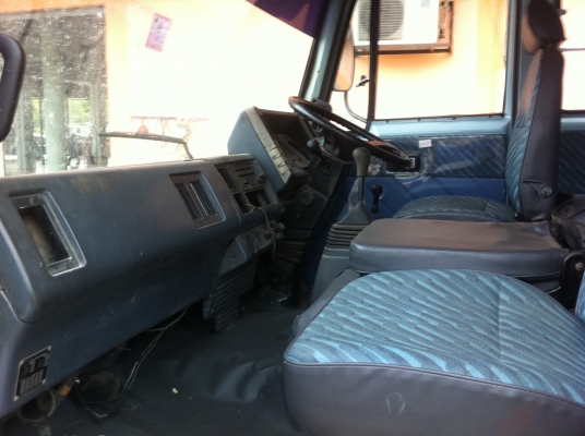 ISUZU FRR เครื่อง 175 หัวลากคัสซี ทำสีหัวแล้ว เครื่องดี คัสซีสวย ราคาต่อรองได้ ISUZU FRR เครื่อง 175 หัวลากคัสซี ทำสีหัวแล้ว เครื่องดี คัสซีสวย ราคาต่อรองได้