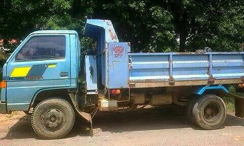 ***ขายแล้วครับขอบคุณ Truck2hand ขาย 6ล้อดั๊มดิน ISUZU NPR125 HP 4HG1 (ลงเล่ม) ช่วงล่างFหน้า-หลัง คัสซีดี ไม่ปะไม่ดาม กระบะดั๊มเหล็ก4ตัน 3.60ม.สภาพดี ข้างดีพื้นดี ยางดี6เส้น หัวพอใช้ ภายในโอเค คอนโซลดี เก็บสีเก็บภายในนิดหน่อยสวยเลย ขายตามสภาพ ซื้อใช้คุ้ม ท