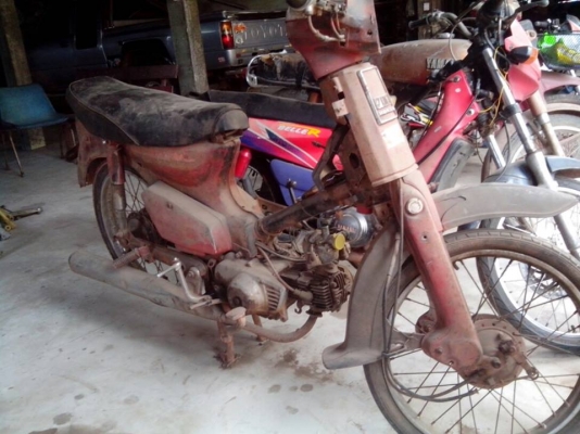 ขาย HONDA 700 สวยๆ 3900 บาท ขาย HONDA 700 สวยๆ 3900 บาท