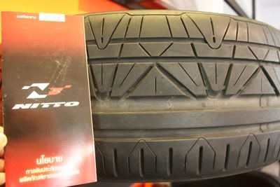 ยาง NITTO 235 40 ZR 18 91W ปี 08 สภาพ 90\%