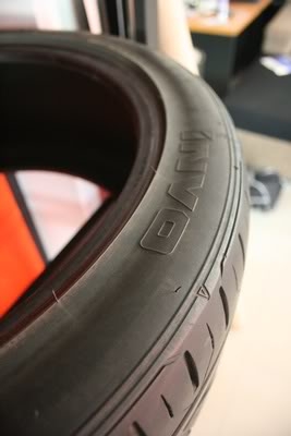 ยาง NITTO 235 40 ZR 18 91W ปี 08 สภาพ 90\%