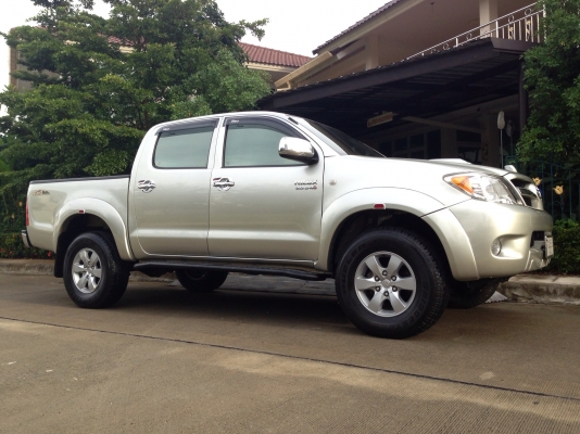 Toyota Vigo 4*4  2500cc. 4ประตู