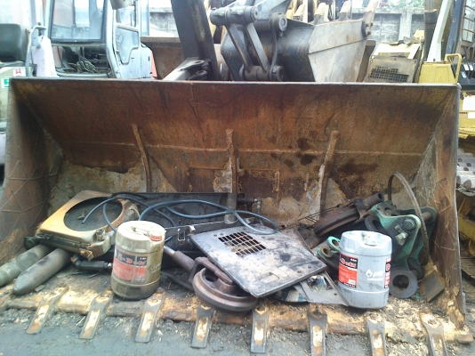 CAT 950F1รื้อขายเป็นอะหลั่ย CAT 950F1รื้อขายเป็นอะหลั่ย