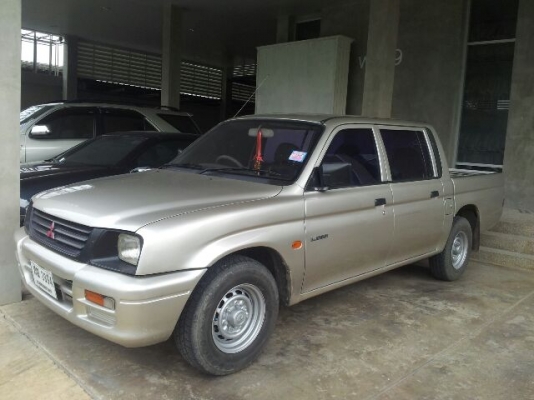 ขายสตาด้าสี่ประตู อยากขายราคาลดได้ครับ