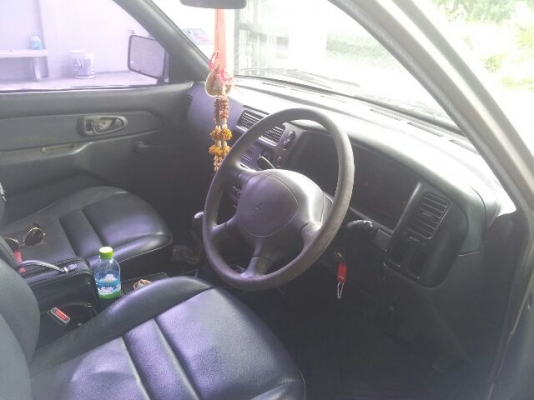 ขายสตาด้าสี่ประตู อยากขายราคาลดได้ครับ