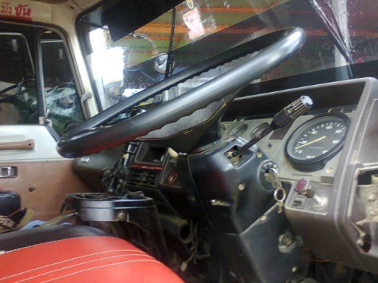 ขายเทเลอร์  HINO F17 วางเครื่อง HO7C 185แรงม้า 2เพลา สภาพสวยพร้อมใช้ ติดต่อได้ที่คุณ อ๊อฟ พิจิตร 086-737-9991