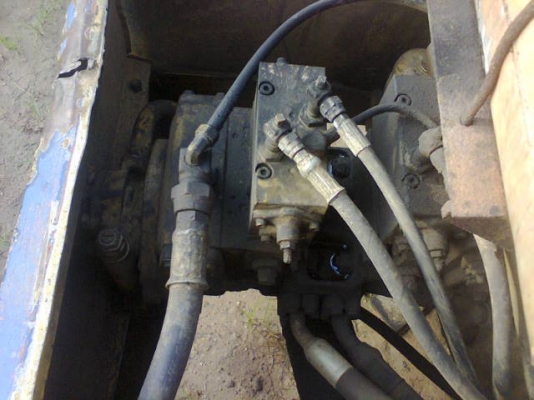 ขายKOMATSU PC 120-3 สภาพสวยพร้อมใช้ ติดต่อได้ทีคุณ อ๊อฟ พิจิตร 086-737-9991