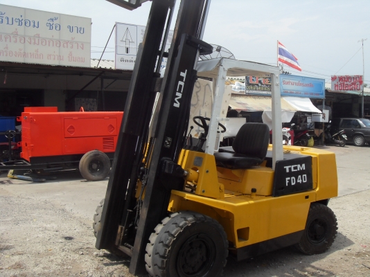 รถโฟล์คลิฟ 4 ตัน รุ่น TCM