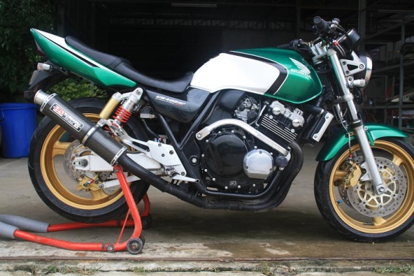 ขาย CB 400 เทค 1  สรรพสามิตแท้ แต่งมาพร้อม ท่อโยชิ เทคเปิดทุกเกียร์ 95000