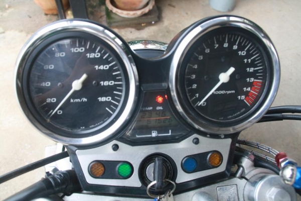 ขาย CB 400 เทค 1  สรรพสามิตแท้ แต่งมาพร้อม ท่อโยชิ เทคเปิดทุกเกียร์ 95000