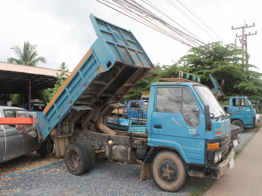 ดั้มจัมโบ้200ไดน่า เครื่อง100แรง ดั้มดินสภาพสวยครับ พรบ.ภาษีเต็มครับ