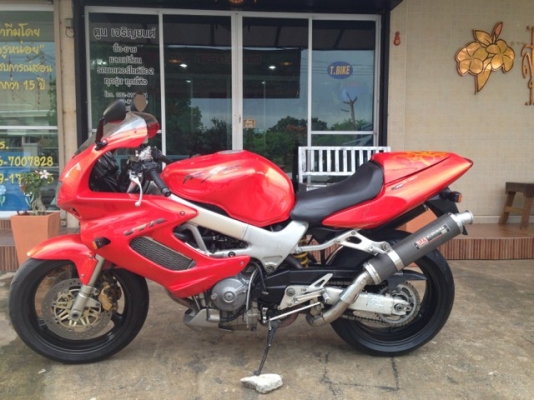 ขาย VTR1000 ปี00 สเปคยุโรป ทะเบียนแท้โอนขนส่ง ของแต่งล้นๆ